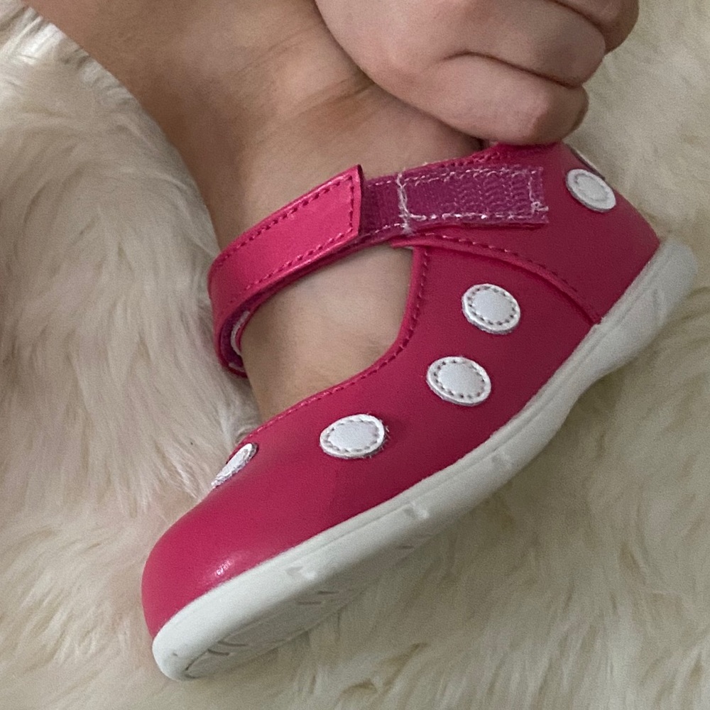 🎉SALE🎉New FootMates Dottie Shoes